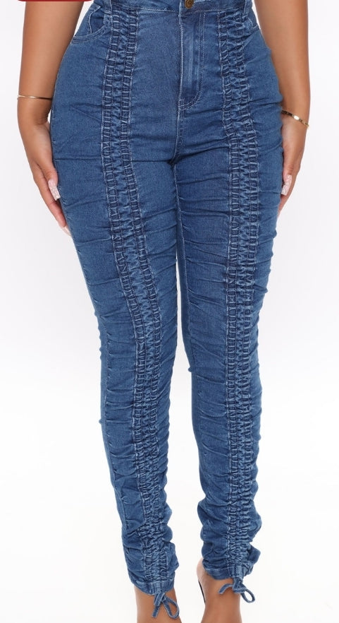 RUSHED DENIM
