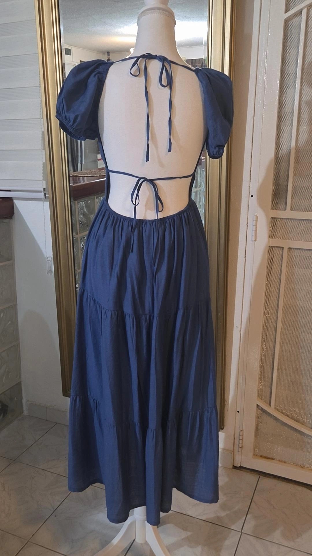 Maxi open back dress (Forever 21)