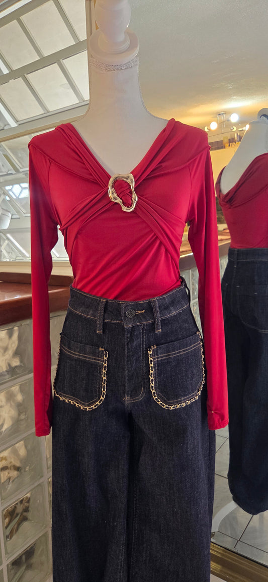 Red detail shirt
