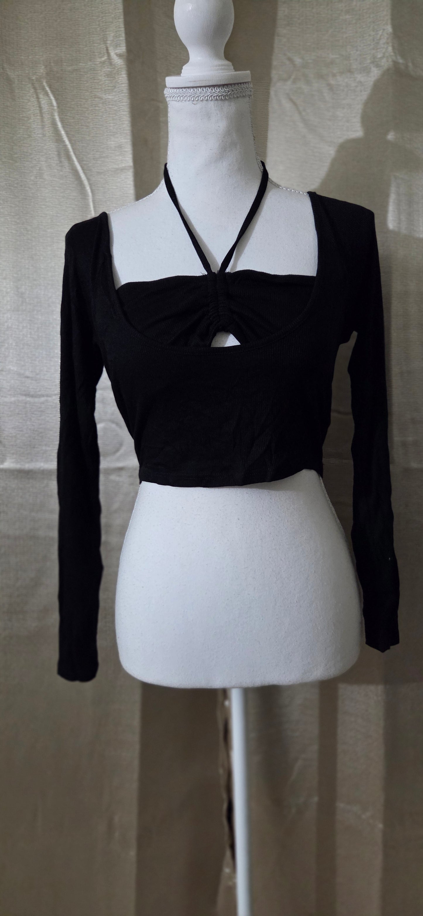 Cut Black Top