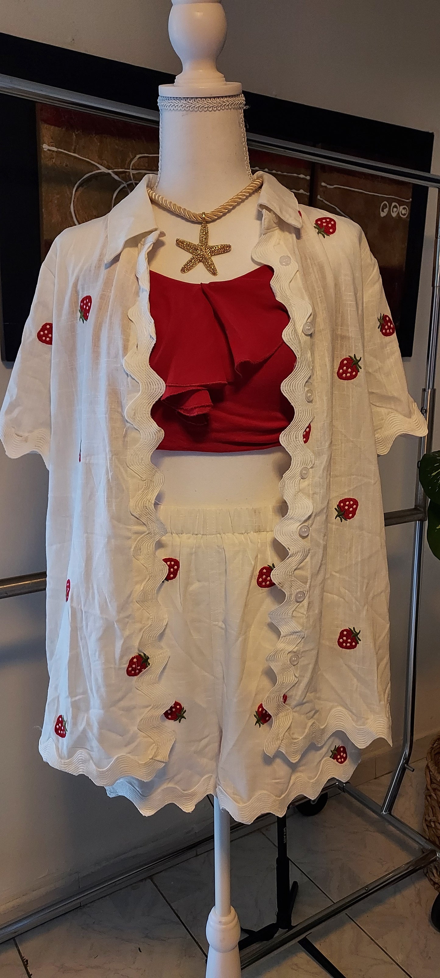 Strawberry resort set