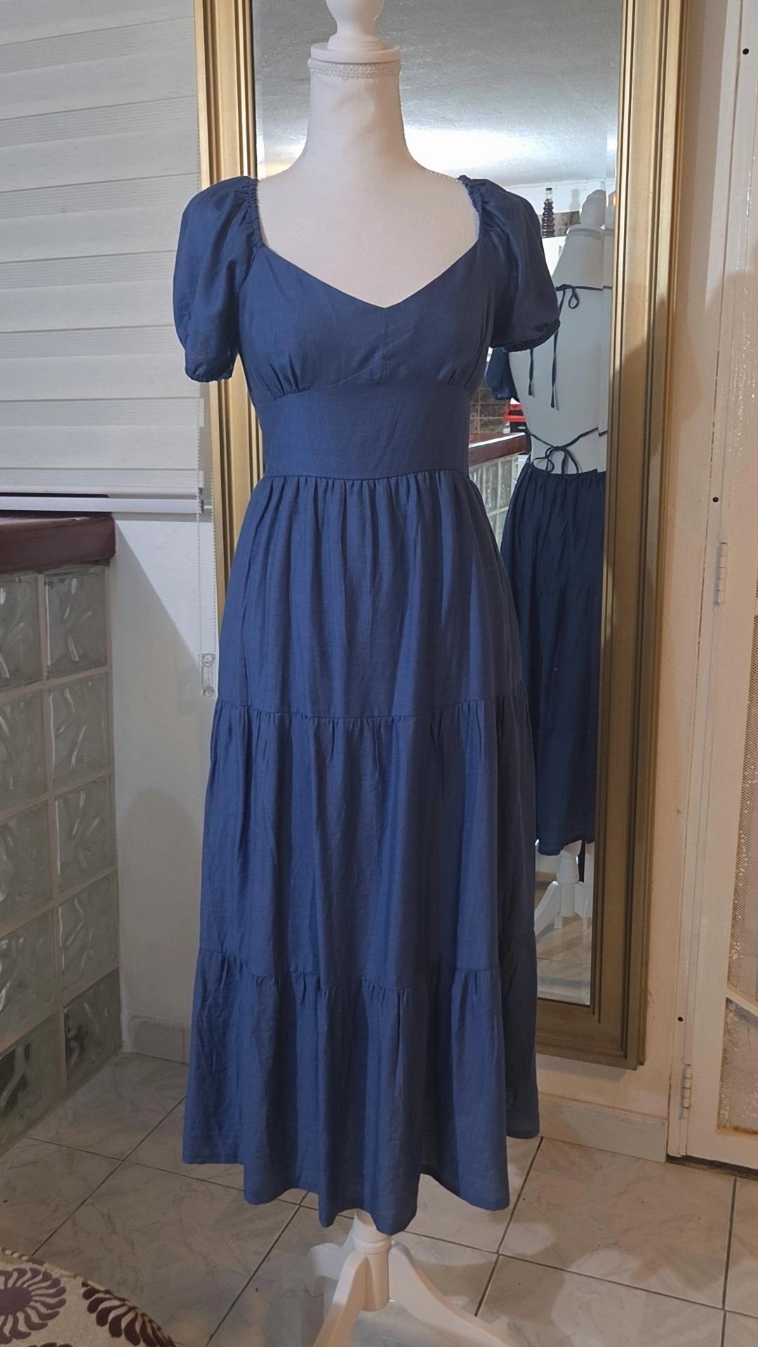 Maxi open back dress (Forever 21)