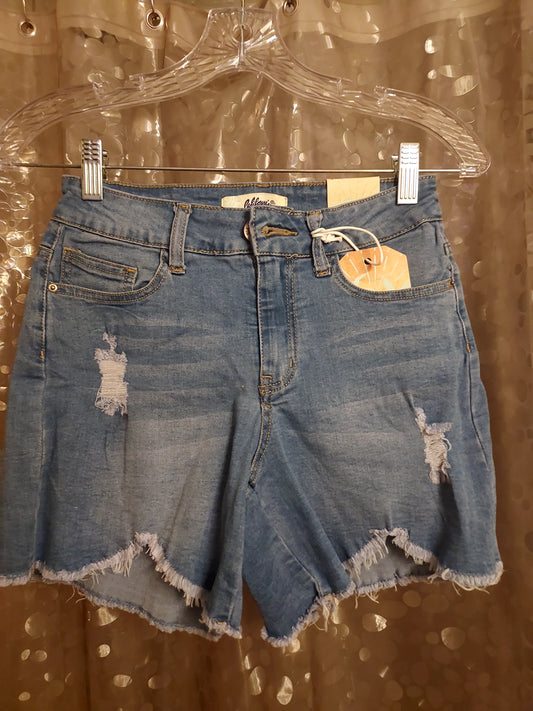 Short denim